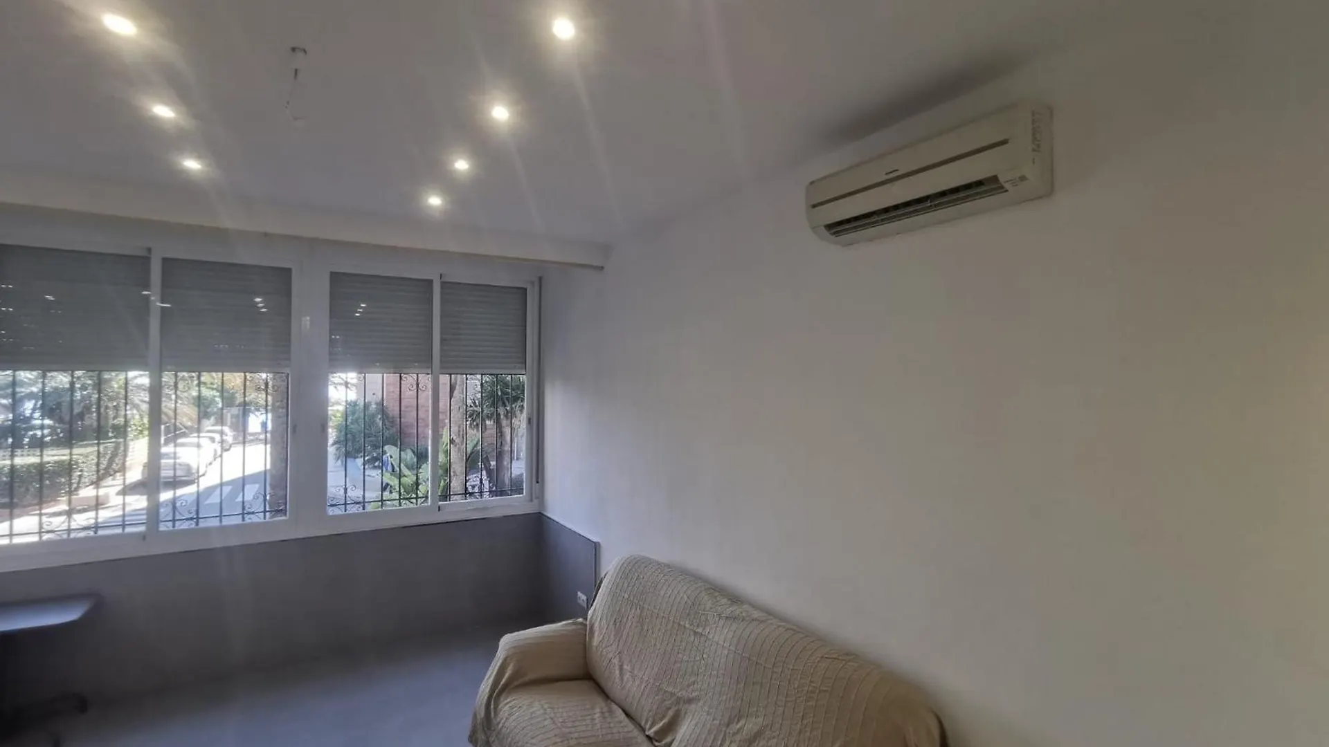 Urbanizacion La Roca, Estudio Torremolinos Apartment